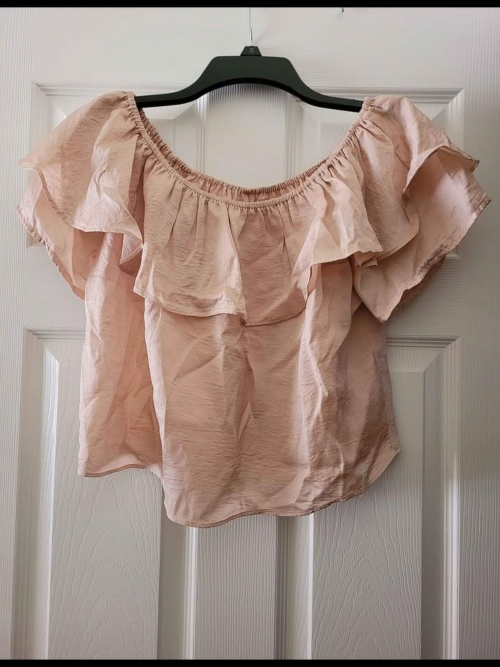 Blush Pink Off-Shoulder Ruffle Top! Size M